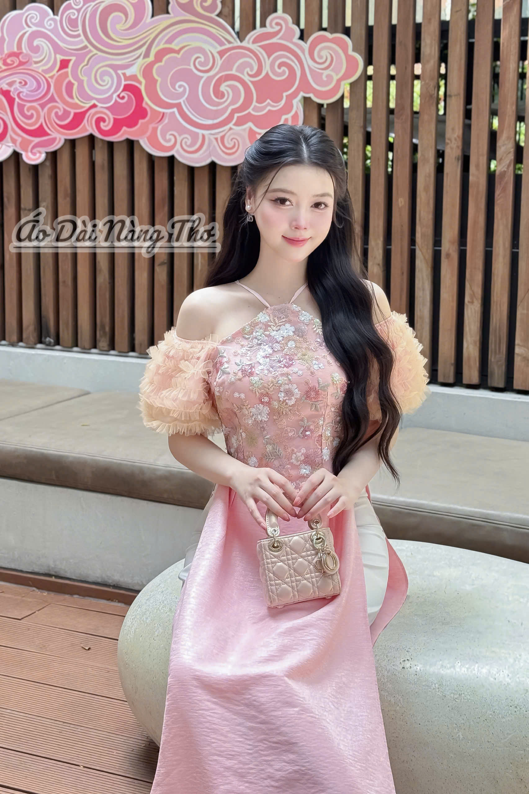 Áo Dài Cách Tân Hồng Cổ Yếm Phối Tay Phồng