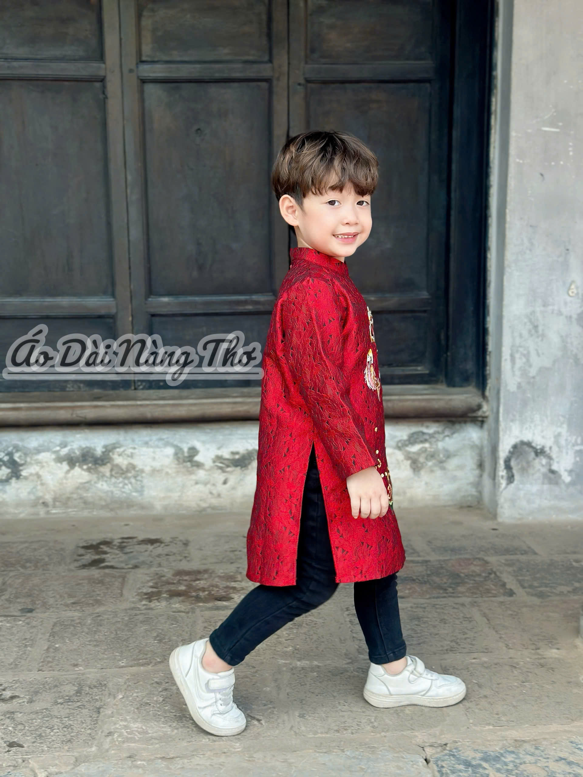 Áo Dài Bé Trai Gấm Đỏ Họa Tiết Cá Chép