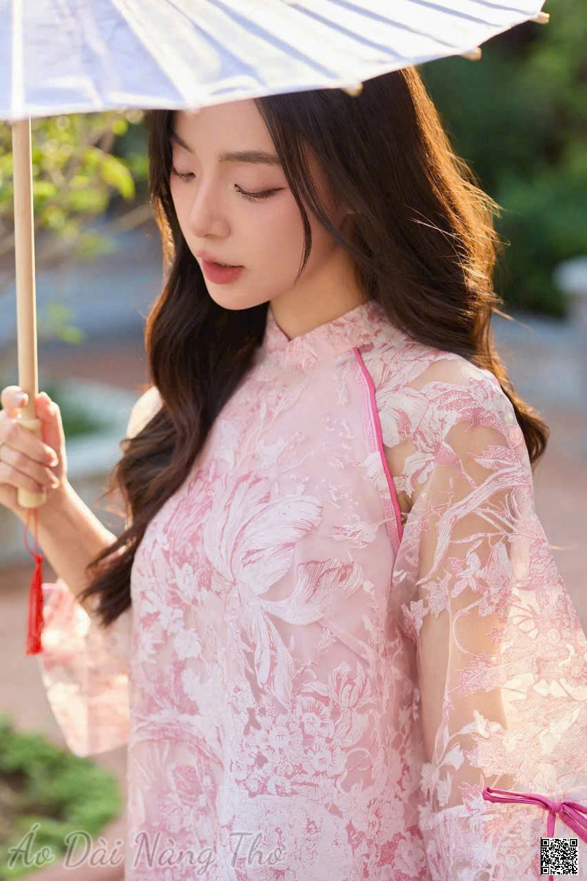 Pháp Phục Voan Hồng Phối Quần Ống Suông Xinh Yêu