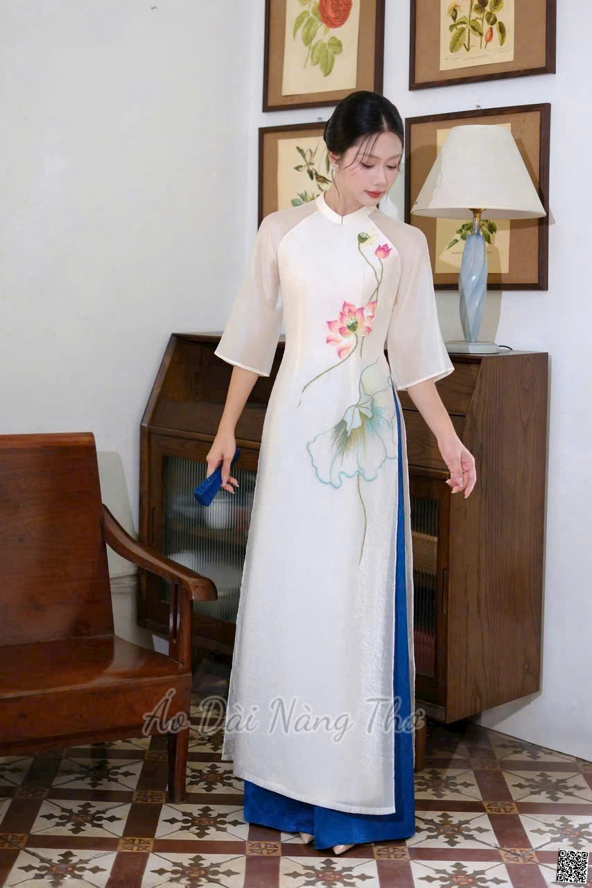 Áo Dài Tay Lỡ Loe Voan Trắng Thêu Họa Tiết Hoa Sen