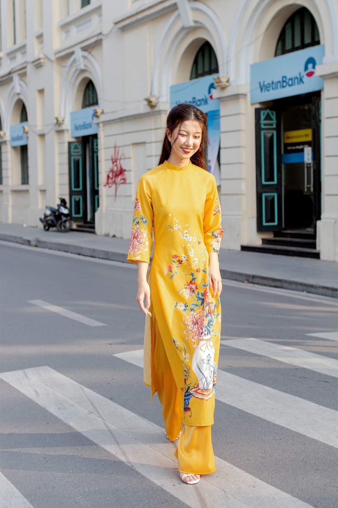 Áo Dài Cách Tân Voan Tơ Màu Vàng