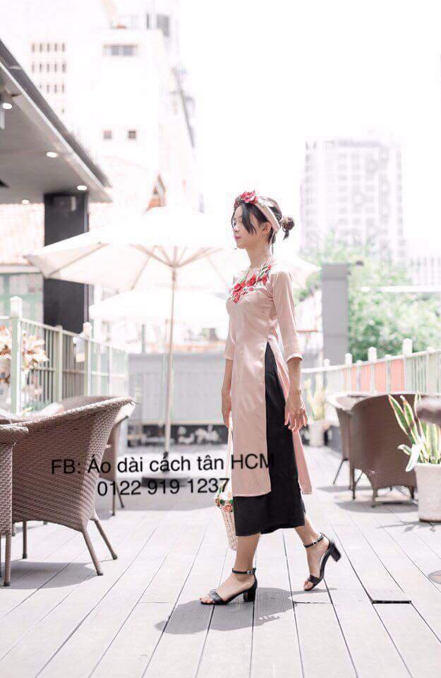 ÁO DÀI CÁCH TÂN NỮ MỚI
