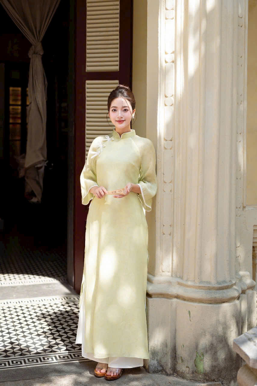 ÁO DÀI CÁCH TÂN NỮ MỚI