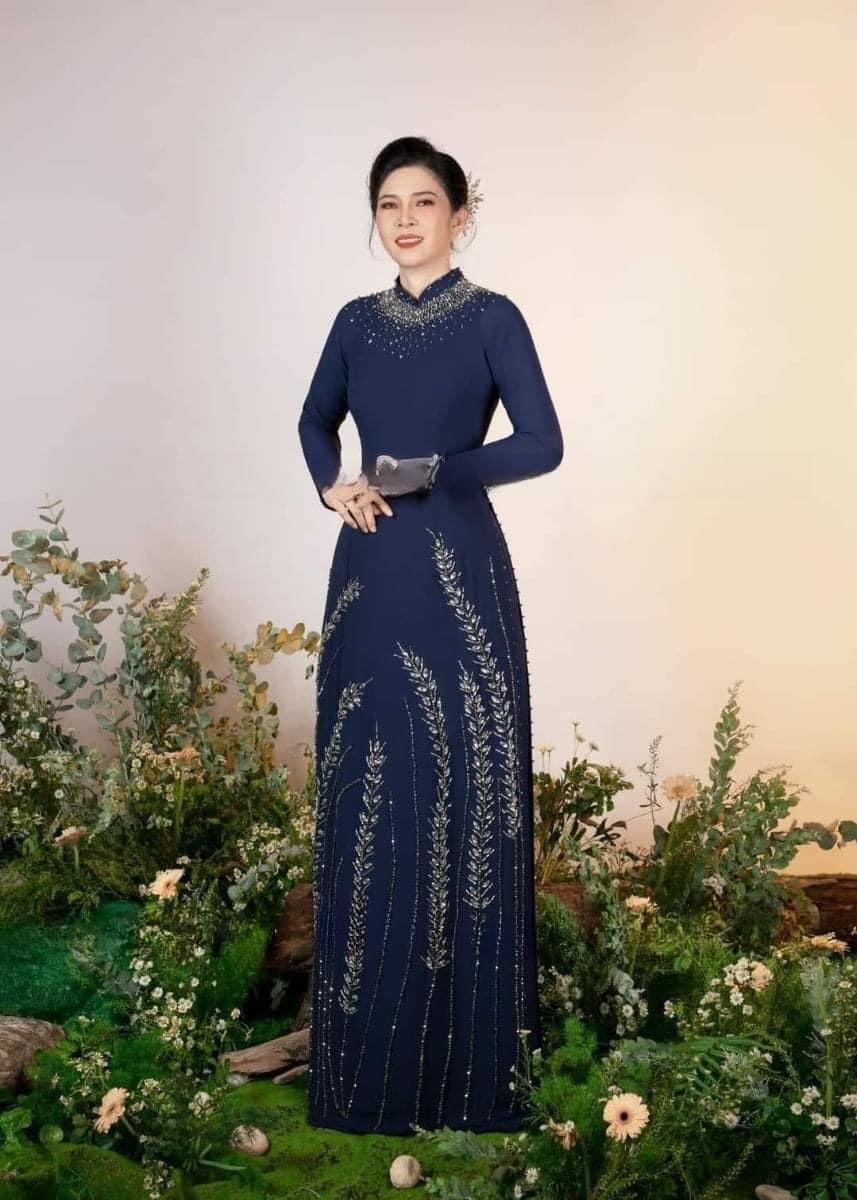 Áo Dài Bà Sui Lụa Cao Cấp Đính Đá Sang Trọng