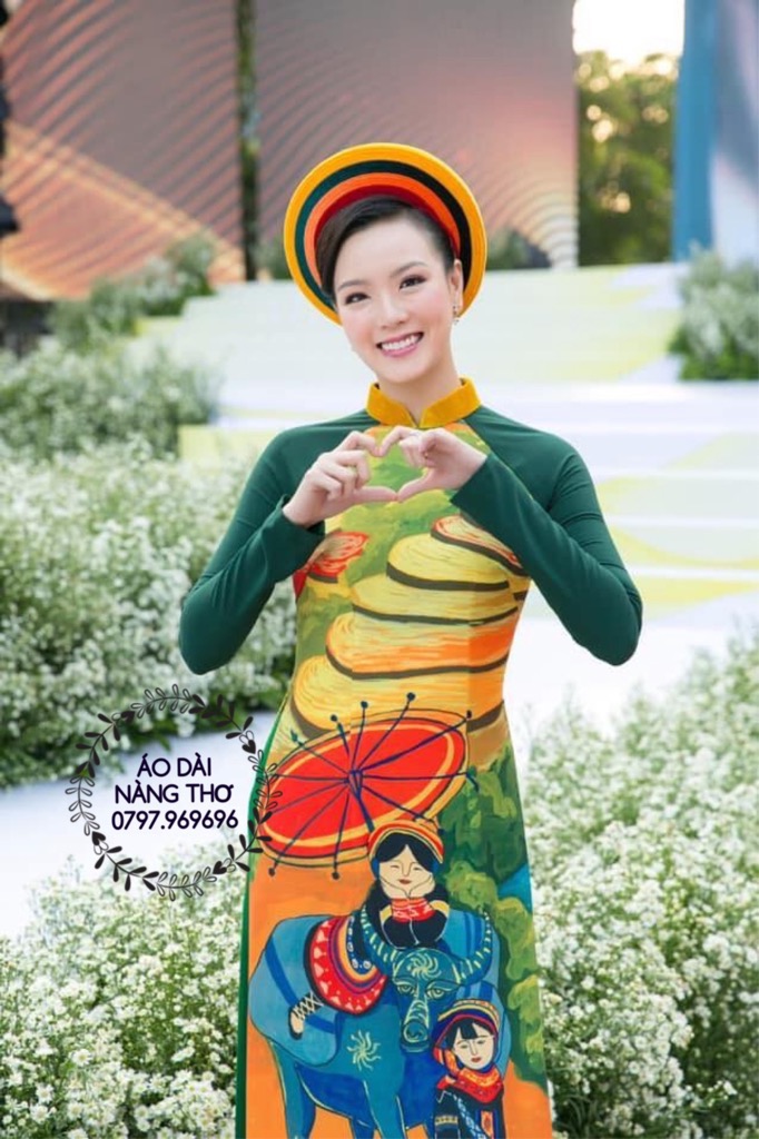 Áo dài truyền thống trẻ