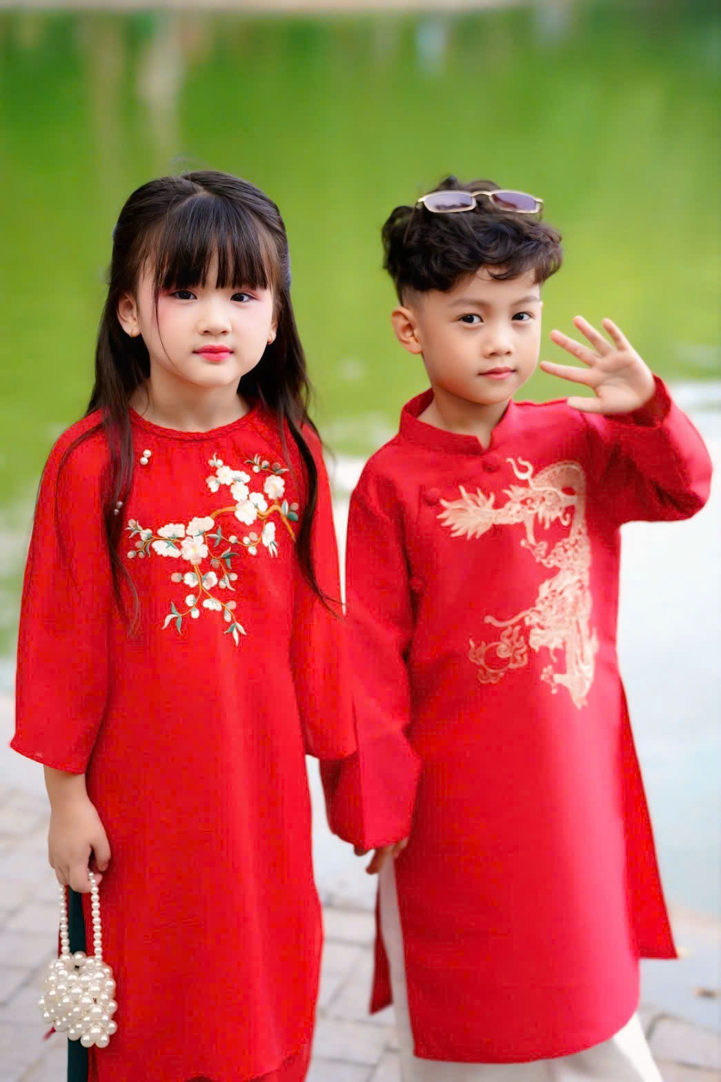 Áo Dài Bé Trai/Bé Gái Đỏ Họa Tiết Thêu