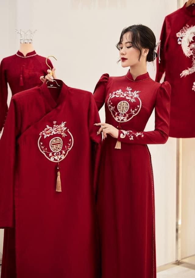 Áo Dài Cưới Cặp Đôi Gấm Đỏ Tay Phồng Thêu