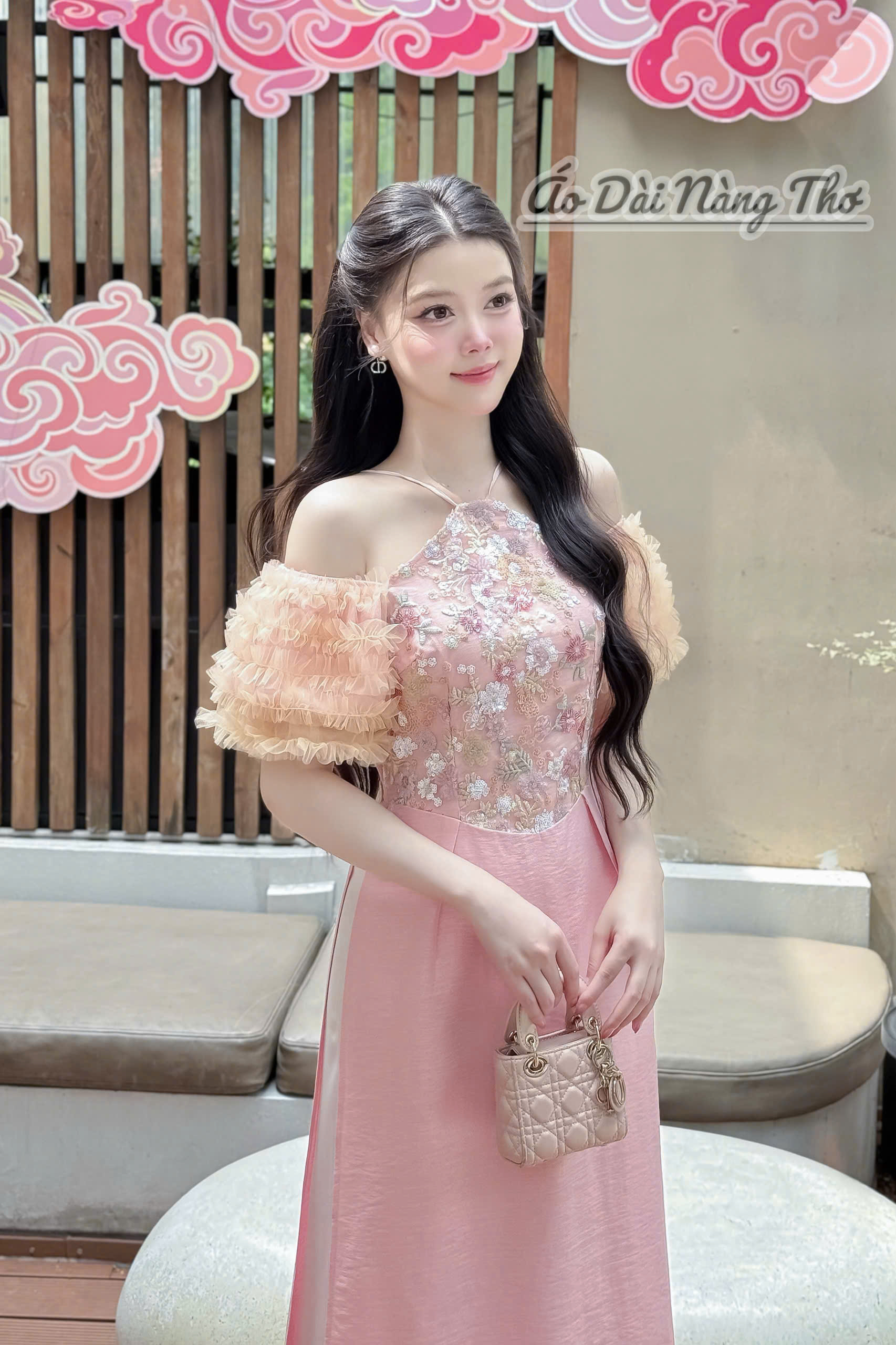 Áo Dài Cách Tân Hồng Cổ Yếm Phối Tay Phồng