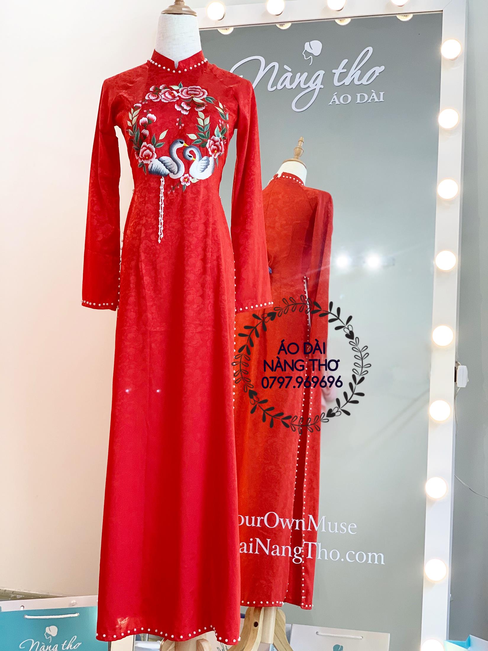 ÁO DÀI CÔ DÂU MÀU ĐỎ