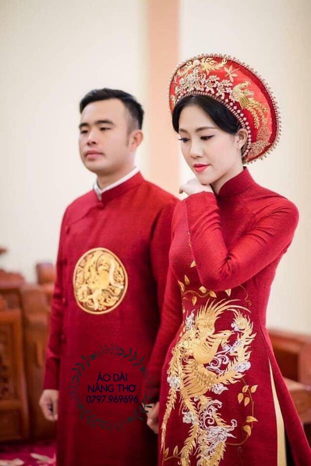 Áo Dài Cô Dâu Gấm Màu Đỏ thêu Chim Phượng Hoàng