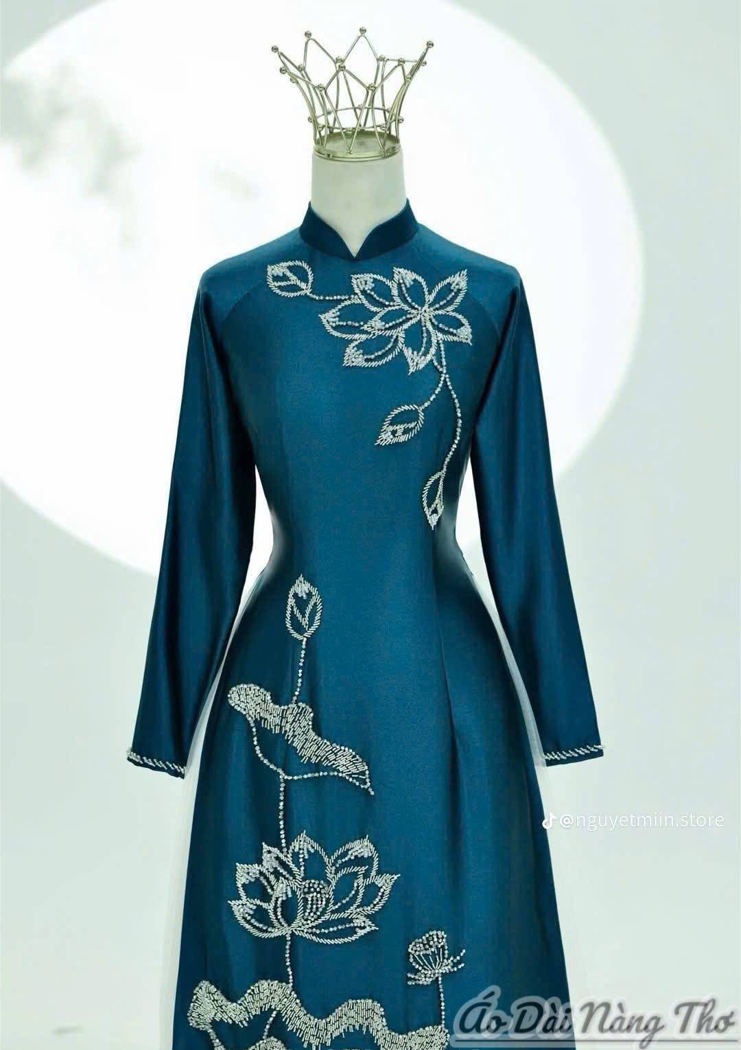 Áo Dài Bà Sui Lụa Xanh Họa Tiết Kết Xắc Xảo