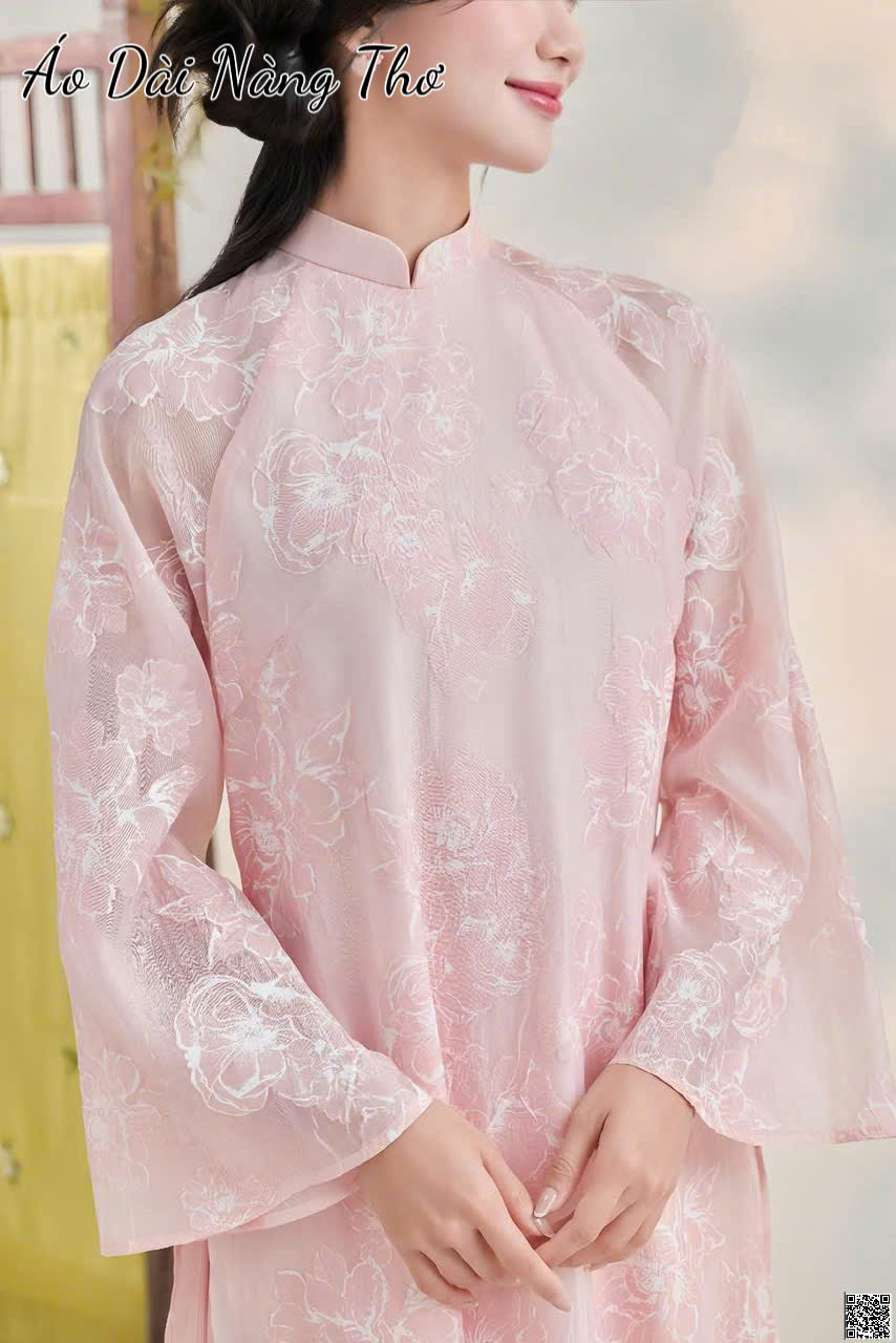 Áo Dài Cách Tân Lụa Hồng Họa Tiết Ẩn Trên Vải