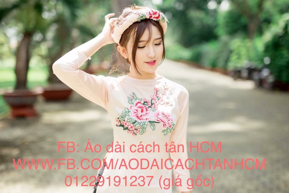 ÁO DÀI CÁCH TÂN NỮ MỚI