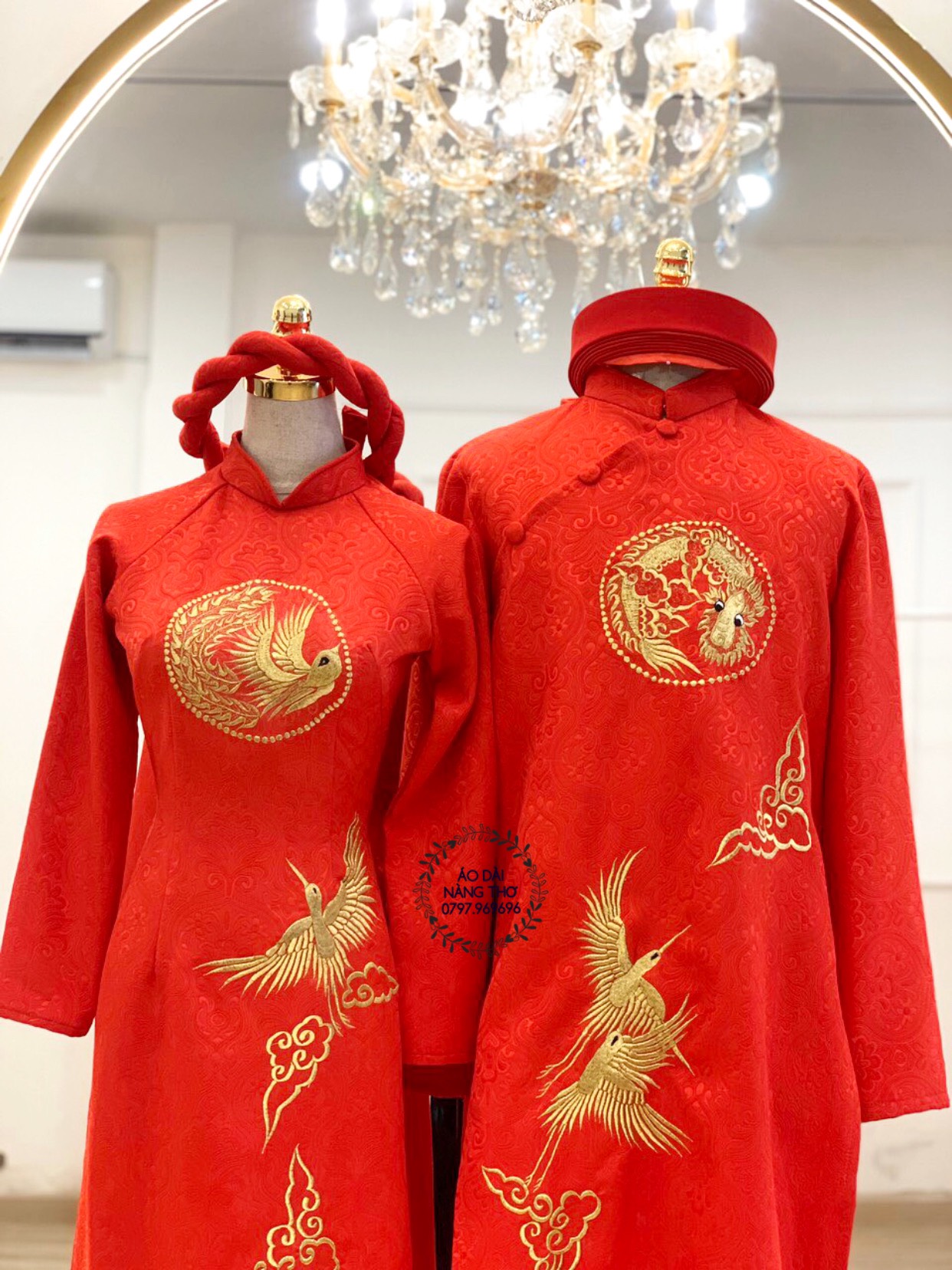 Áo dài Cưới Cặp Gấm Đỏ Thêu Họa Tiết Rồng Và Chim Phượng Hoàng