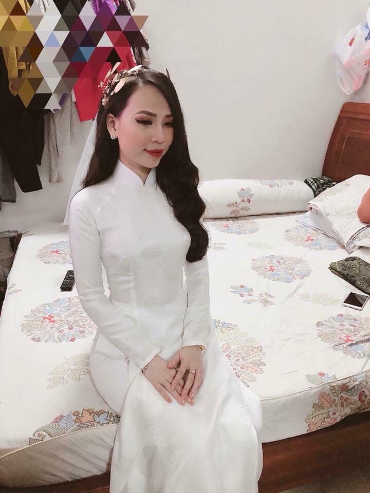 ÁO DÀI CƯỚI MÀU TRẮNG ĐƠN GIẢN