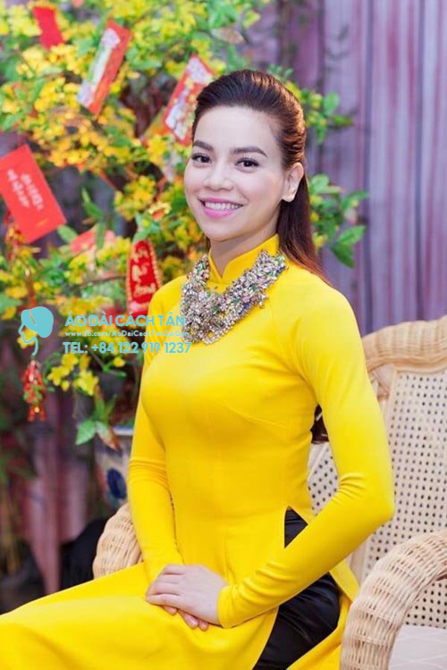 Áo dài truyền thống trẻ