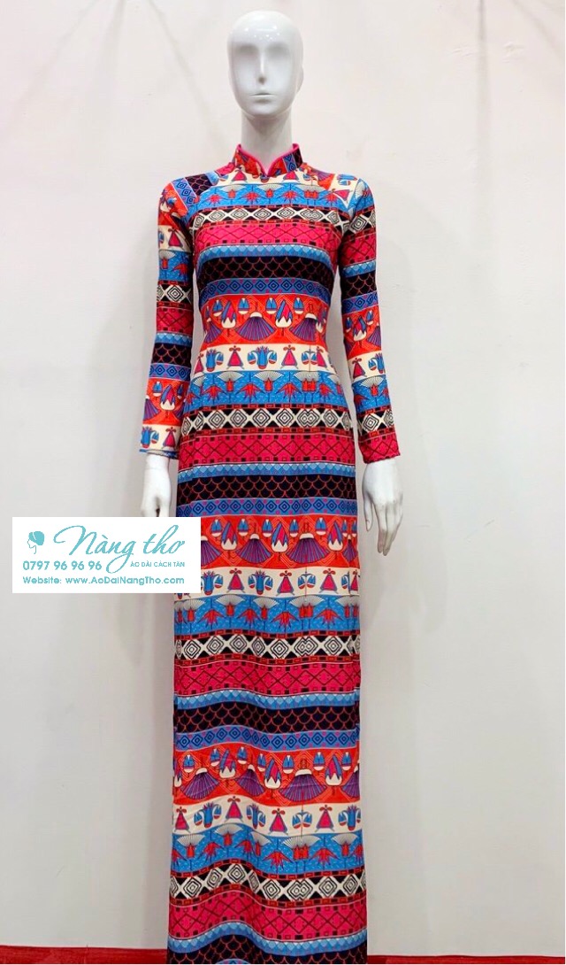 Áo dài truyền thống trẻ