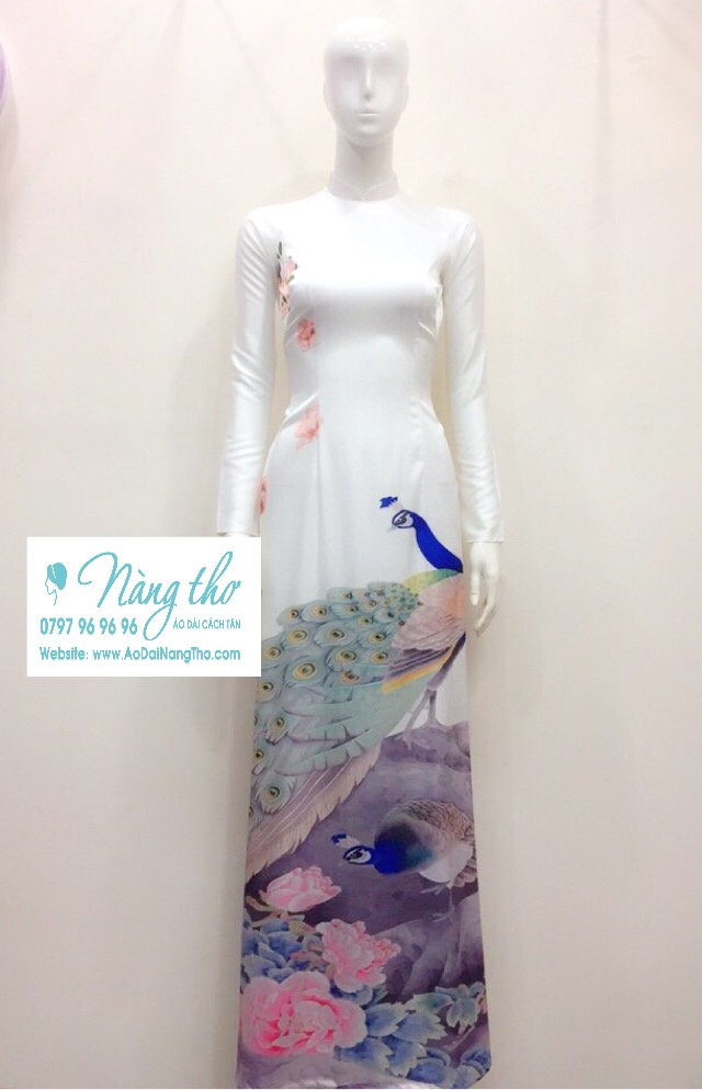 Áo dài truyền thống trẻ