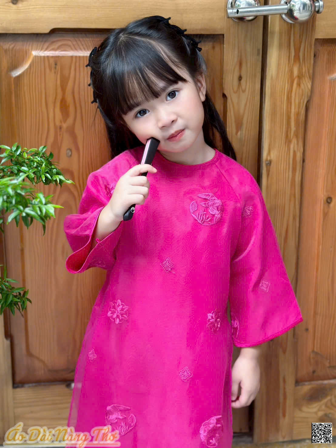 Áo Dài Bé Gái Voan Hồng Sen Họa Tiết Thêu Xinh Yêu