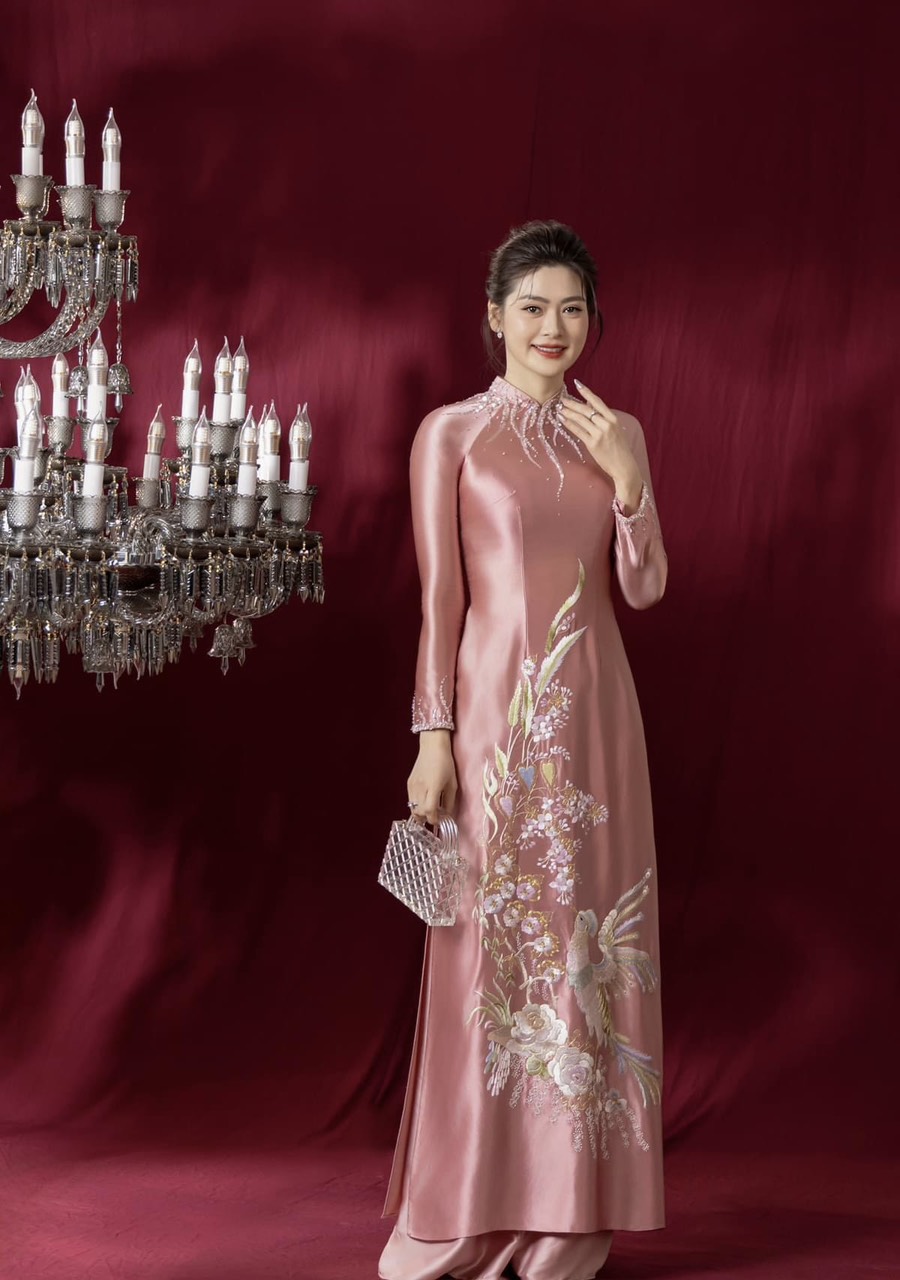 Áo Dài Bà Sui Lụa Cao Cấp Thêu Hoa Sang Trọng