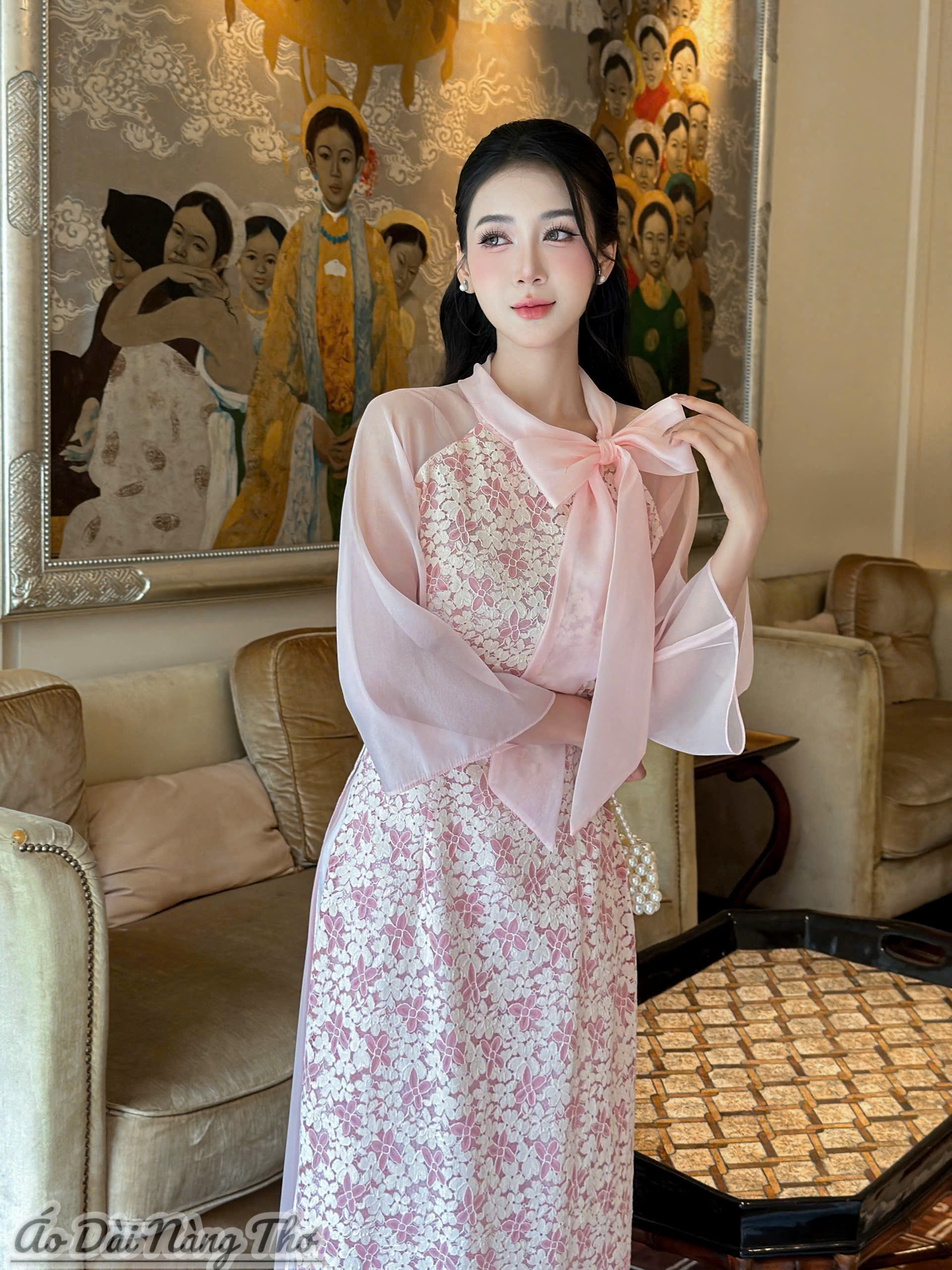 Áo Dài Cách Tân Voan Hồng Họa Tiết Nơ Cổ Xinh Xắn