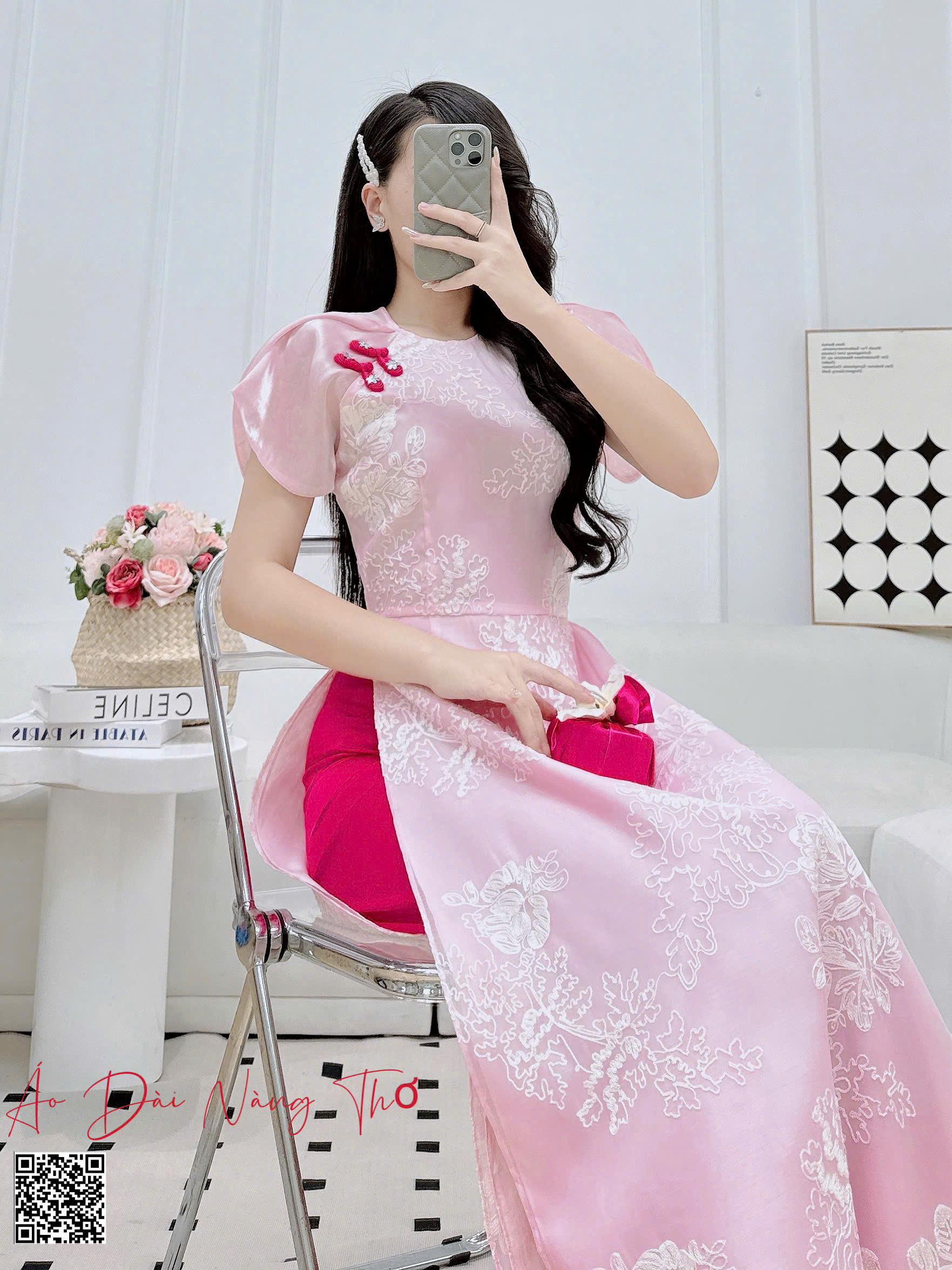 Áo Dài Cách Tân Lụa Hồng Tay Phồng Phối Nút Tàu