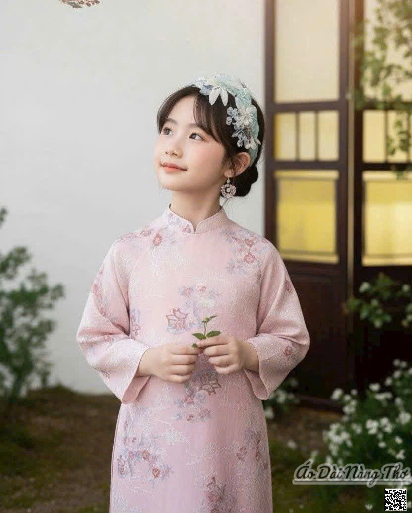 Áo Dài Bé Gái Lụa Hồng Đáng Yêu