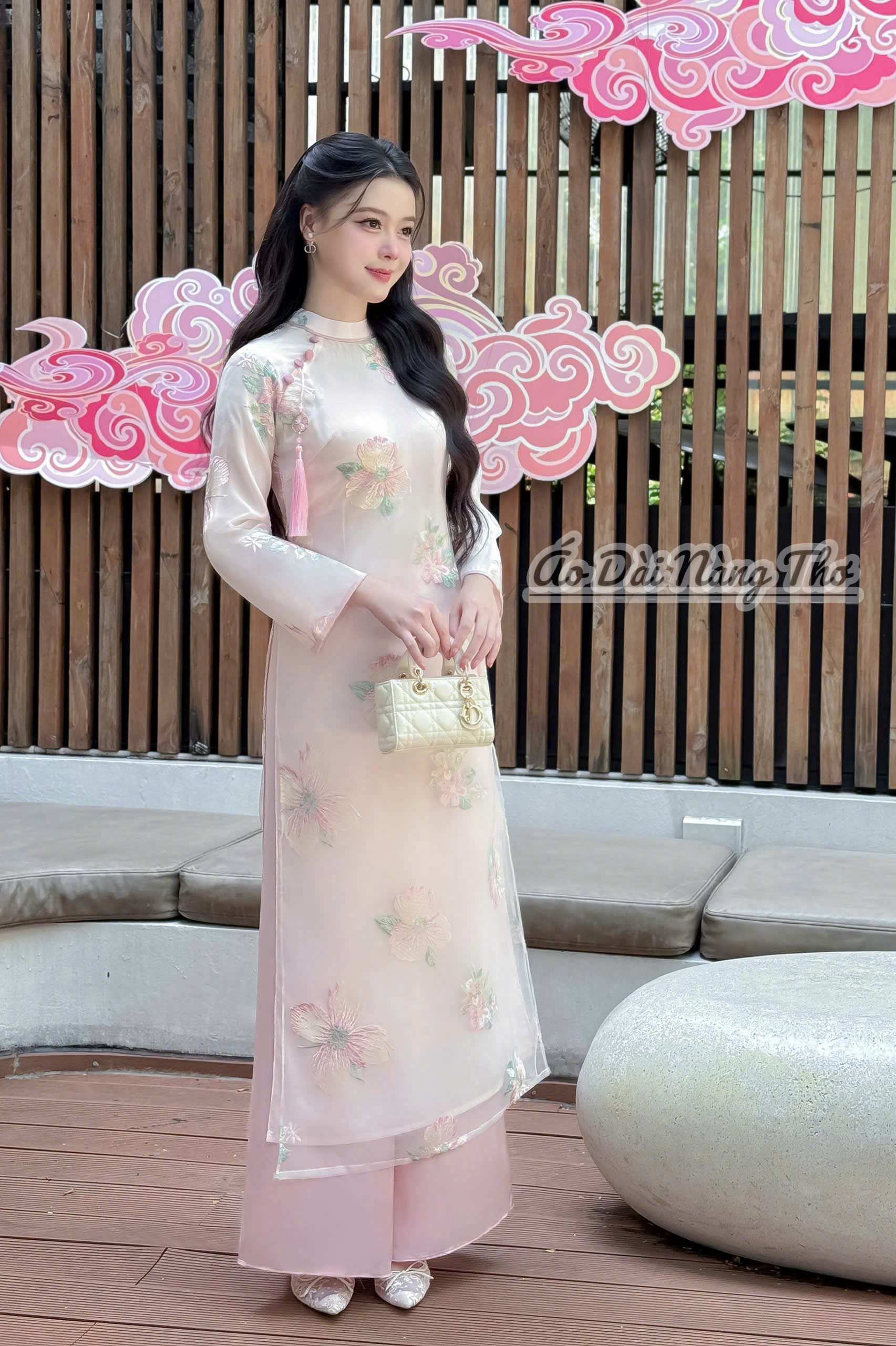 Áo Dài Cách Tân Voan Họa Tiết Hoa Sen Cổ Tròn