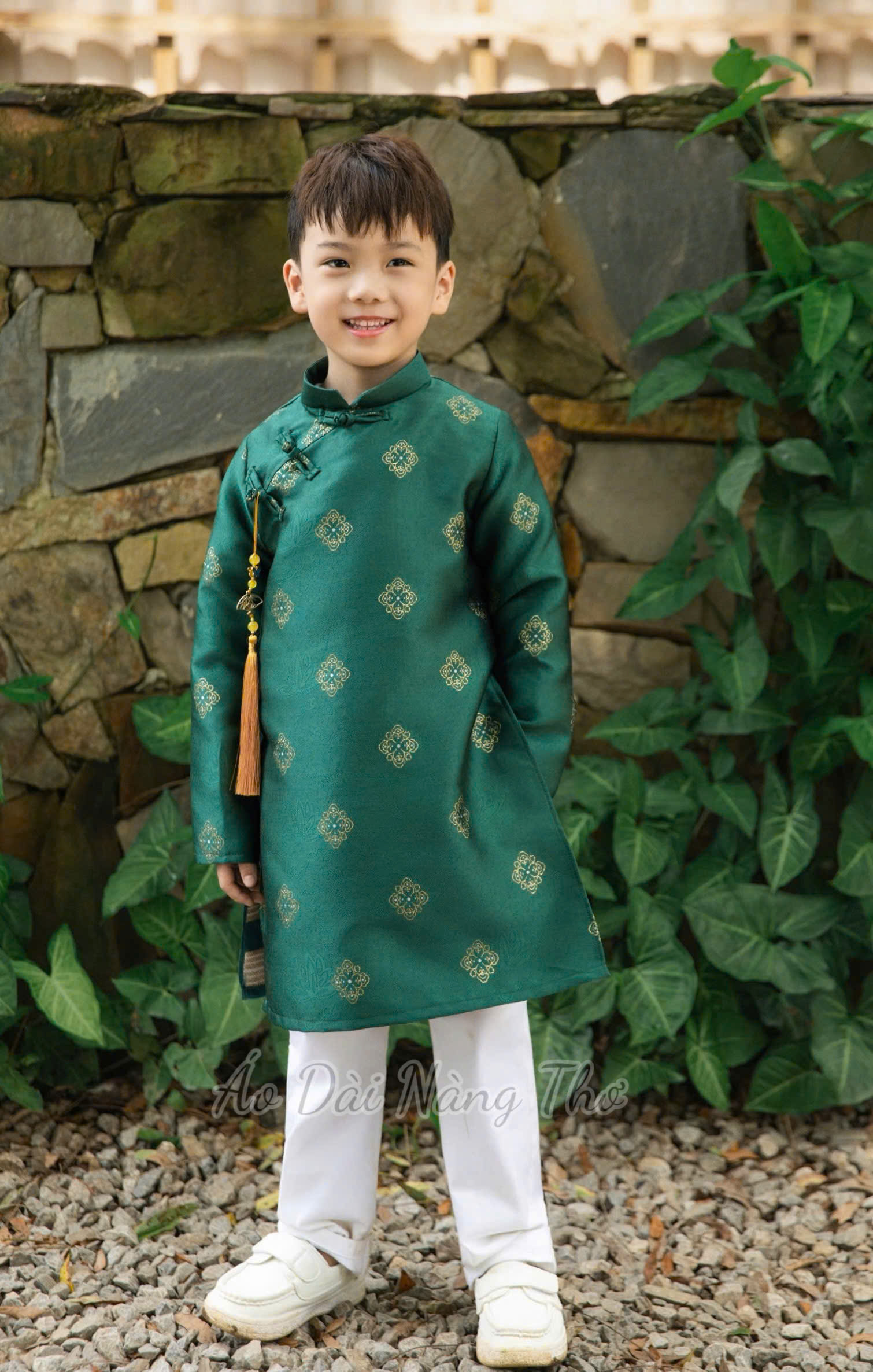 Áo Dài Bé Trai Tafta Xanh Rêu Kèm Dây Tua Rua