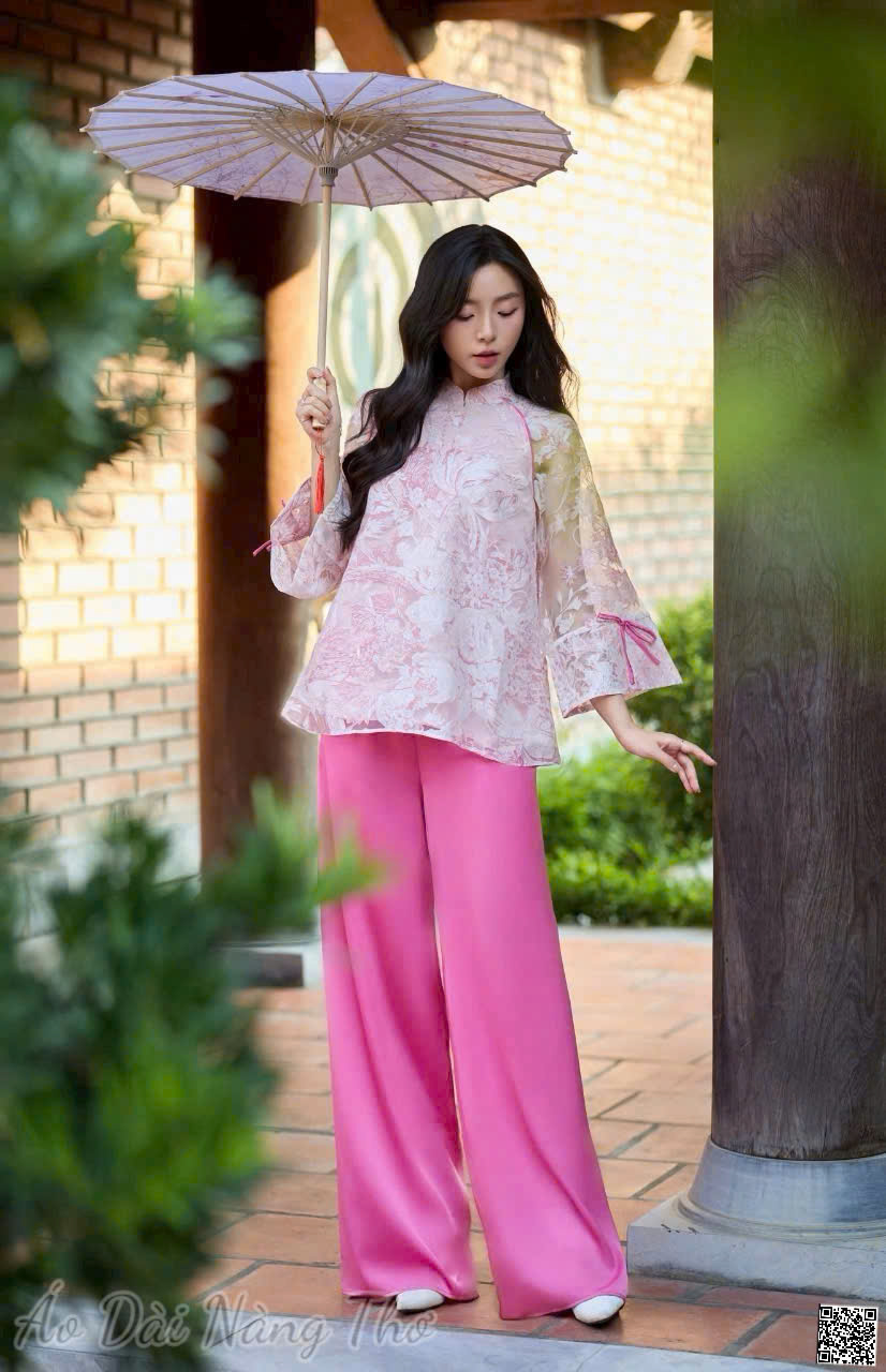 Pháp Phục Voan Hồng Phối Quần Ống Suông Xinh Yêu