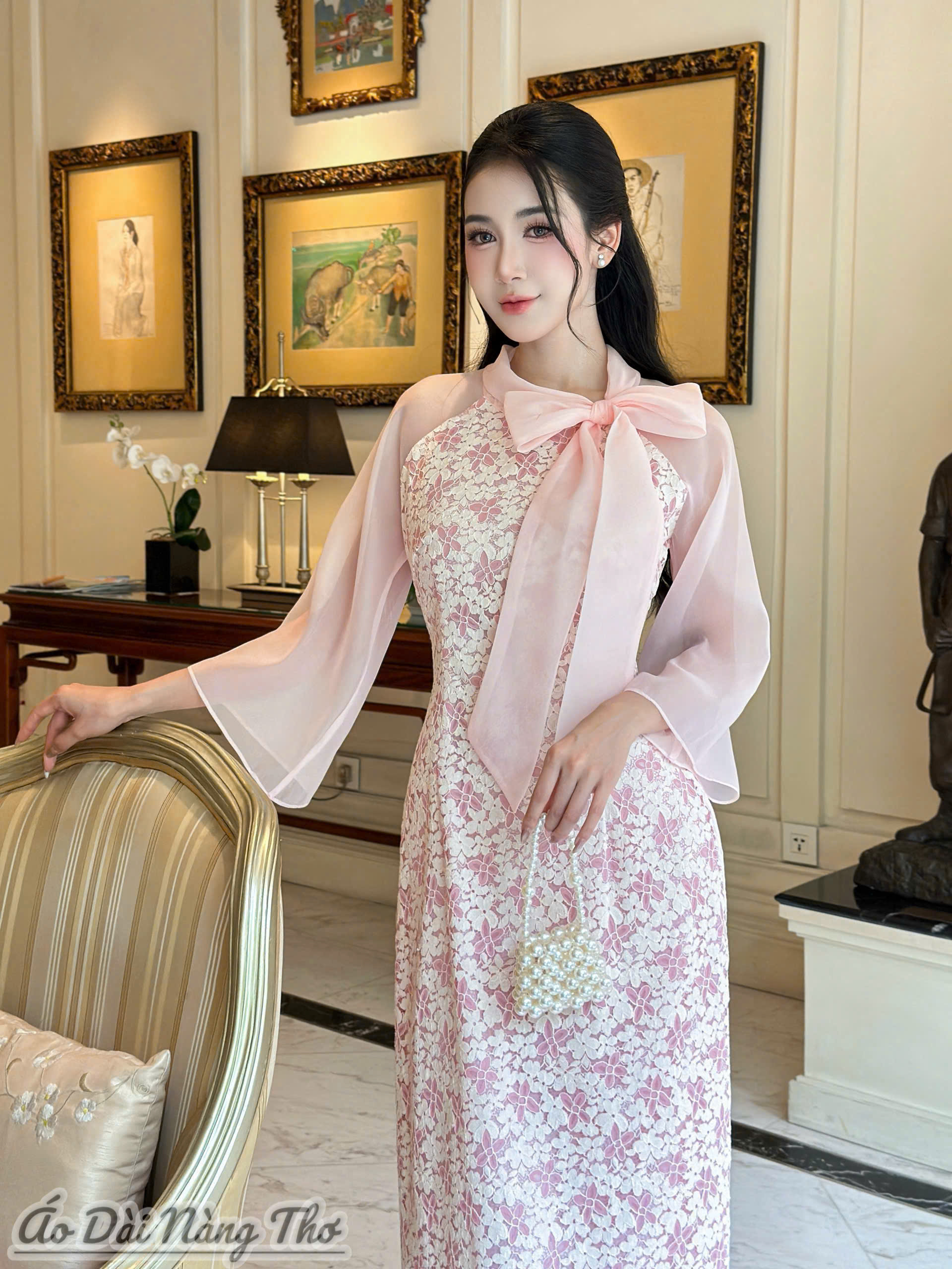 Áo Dài Cách Tân Voan Hồng Họa Tiết Nơ Cổ Xinh Xắn