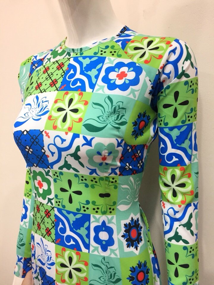 Áo dài truyền thống trẻ