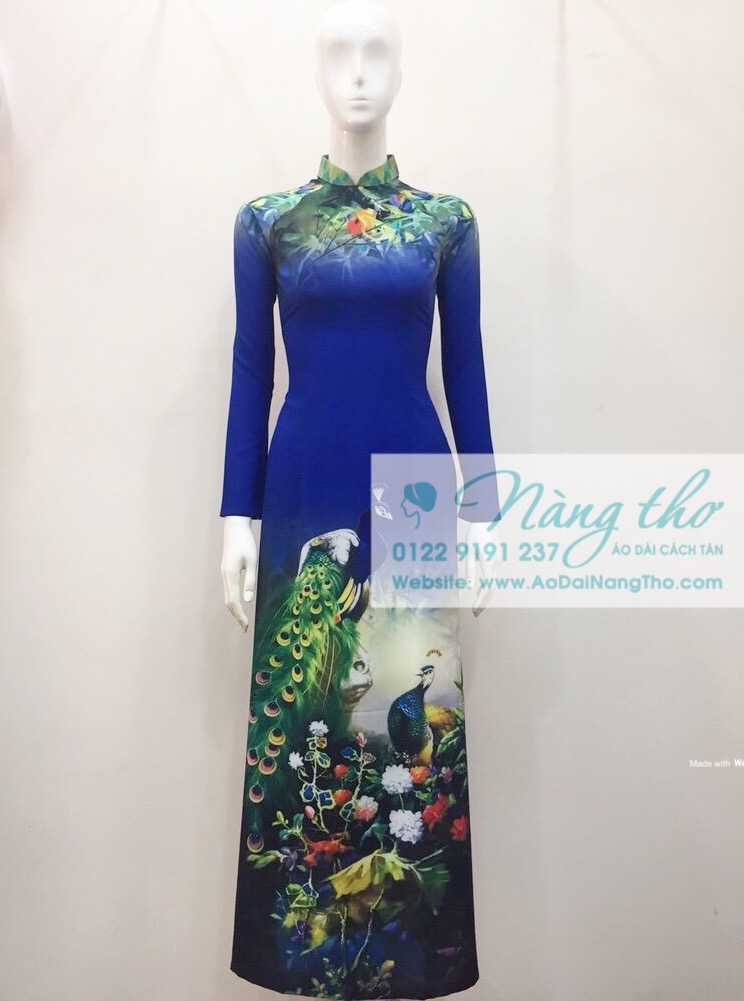 Áo dài lụa truyền thống
