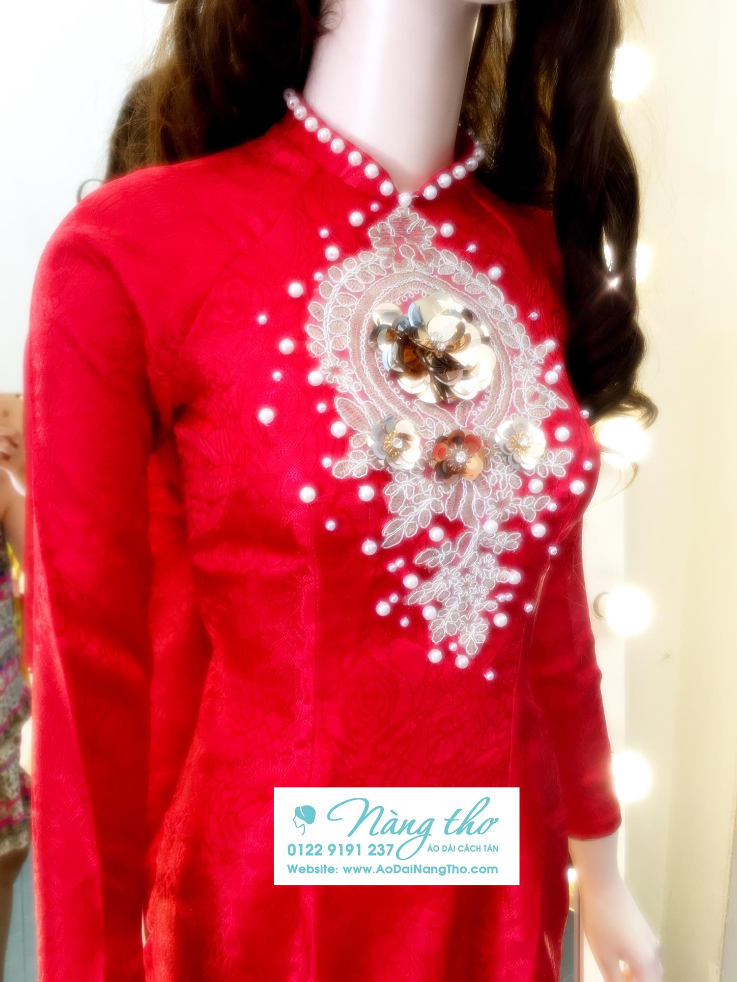 Áo dài truyền thống