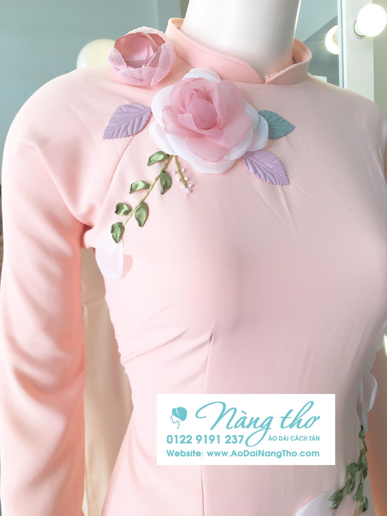 Áo dài truyền thống trẻ