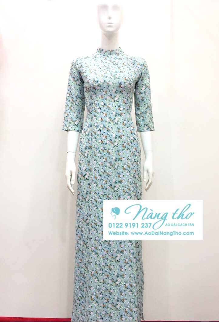 Áo dài lụa truyền thống