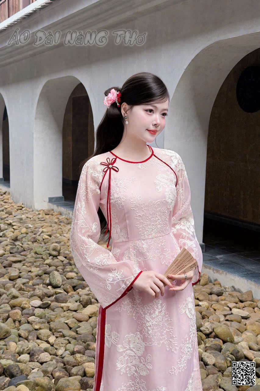 Áo Dài Cách Tân Lụa Phối Viền Đỏ