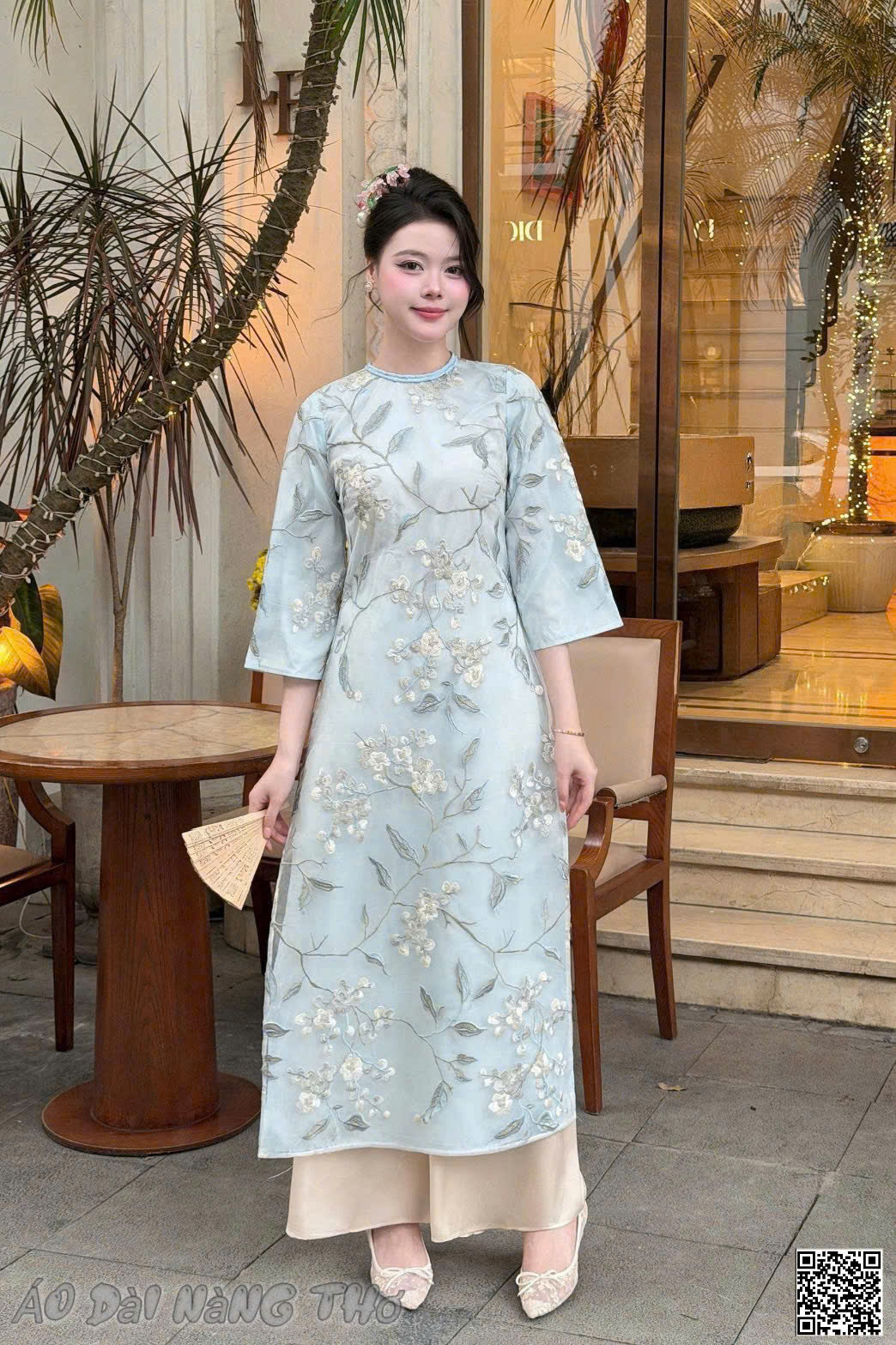 Áo Dài Cách Tân Lụa Xanh Cổ Tròn Tay Loe