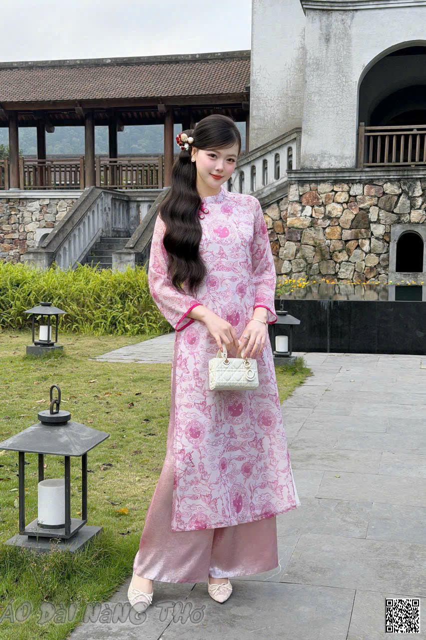 Áo Dài Cách Tân Lụa Hồng Tay Loe Nữ Tính