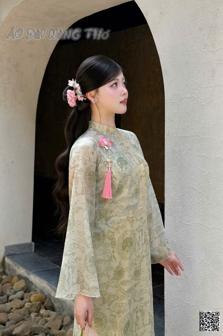 Áo Dài Cách Tân Lụa Xanh Tay Loe Nữ Tính