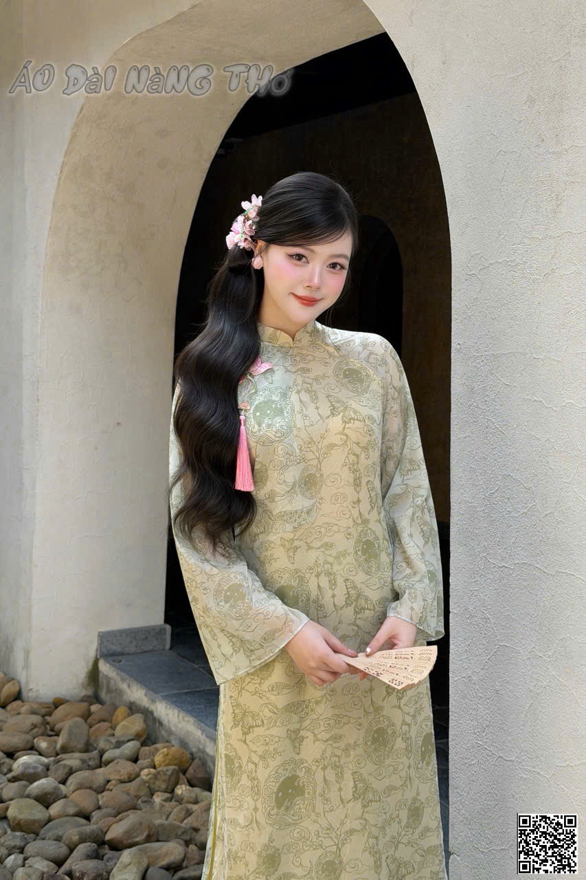 Áo Dài Cách Tân Lụa Xanh Tay Loe Nữ Tính