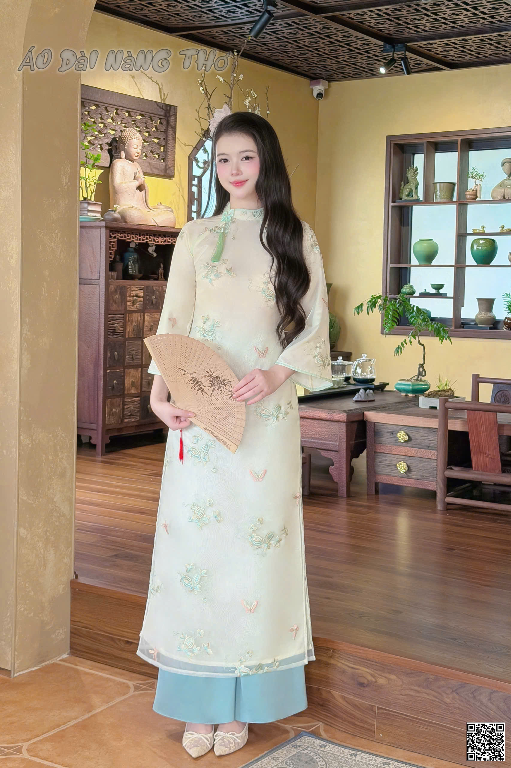 Áo Dài Cách Tân Xanh Min Họa Tiết Thêu