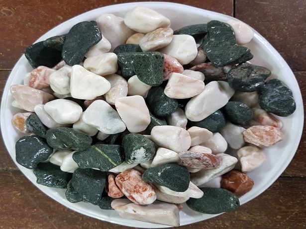 Types of popular decorative pebble stone.
