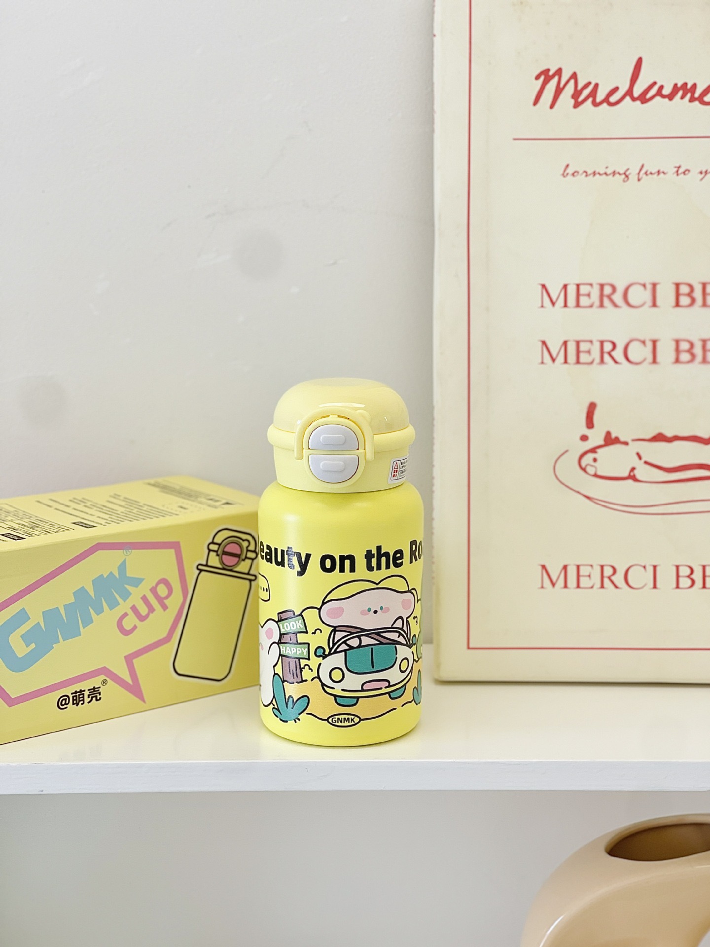 Bình nước giữ nhiệt cho bé 500ML hoạ tiết hoạt hình cute có hiển thị nhiệt độ có túi xách đi kèm BW241