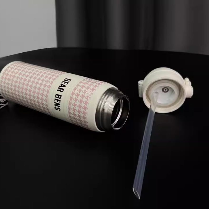 Bình giữ nhiệt BEAR BENS inox 316 có ống hút cách nhiệt, dung tích hơn hoạ tiết cá tính 111-T1