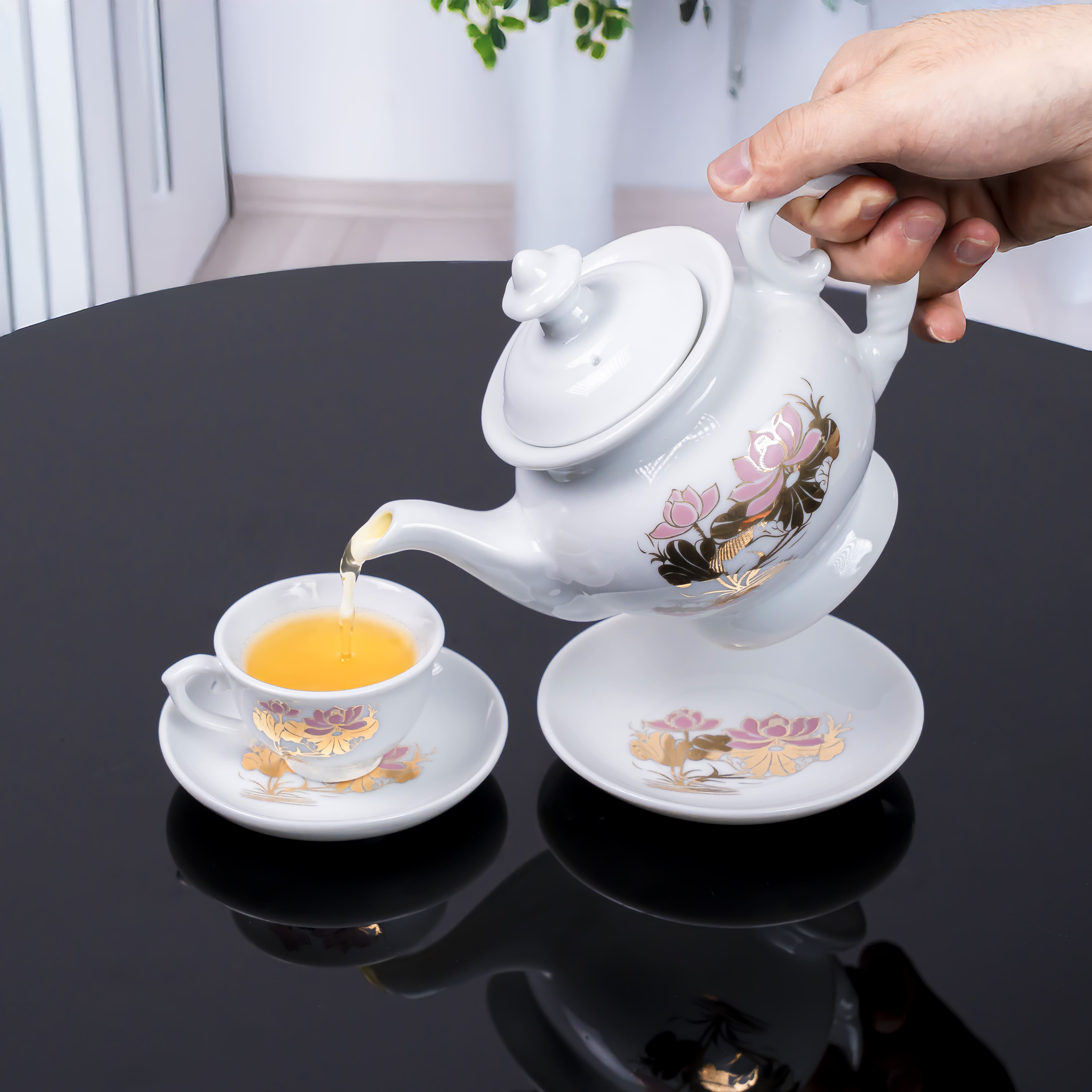 Bộ ấm trà phú quý Bát Tràng cao cấp in họa tiết hoa sen vàng, mã BT-009 dung tích 500ml - Quà tặng sang trọng tinh tế