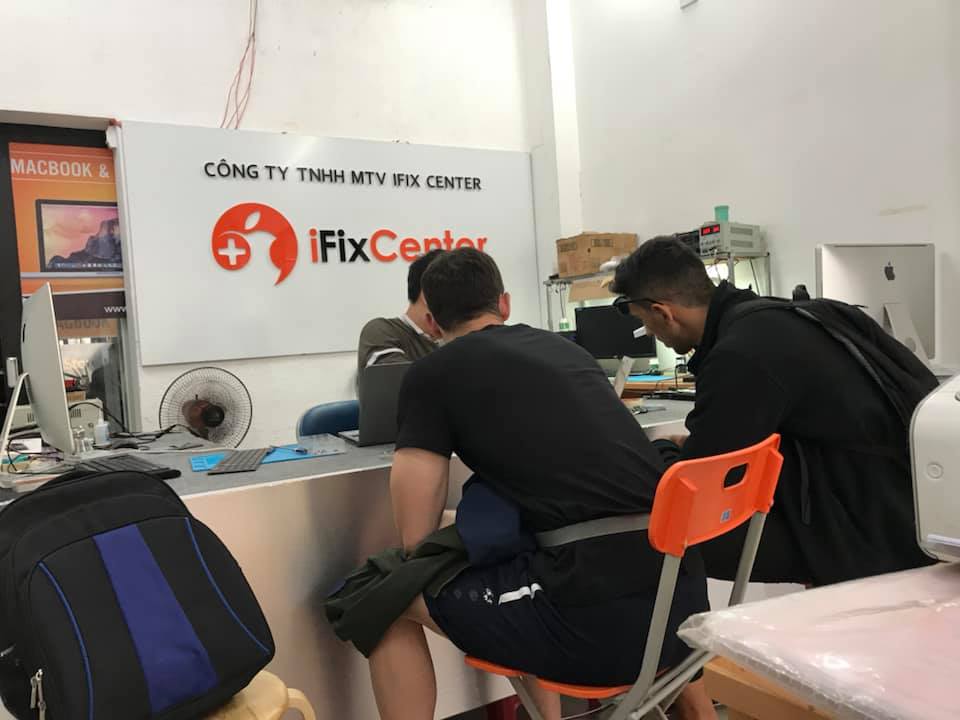 iFix Center - Repair Macbook in DaNang city ( Địa chỉ sửa Macbook được nhiều khách hàng nước ngoài đến Đà Nẵng đánh giá cao )