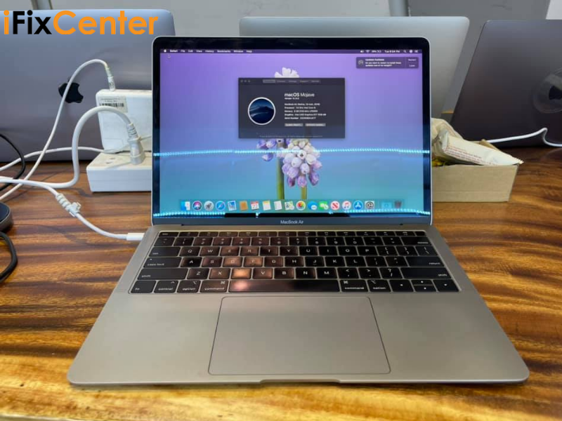 Macbook bị loang màu - Thay màn hình Macbook tại Đà Nẵng 