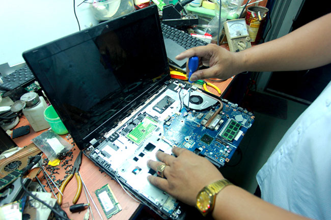 Tại sao nhiều khách hàng chọn sửa chữa laptop, macbook tại SuaLaptop.net