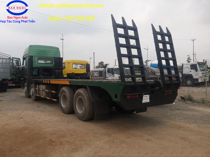 xe nâng đầu chở máy công trình Howo